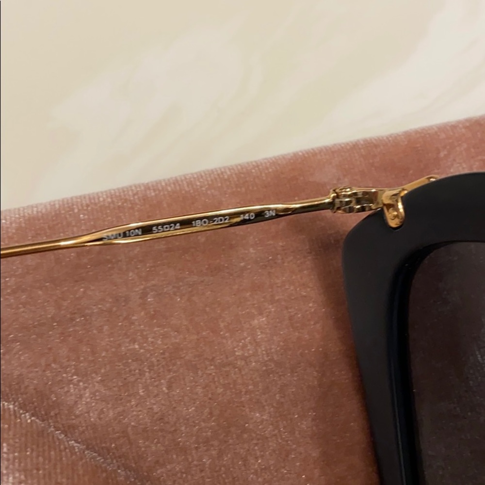 Sunglasses - Picture 6 of 7